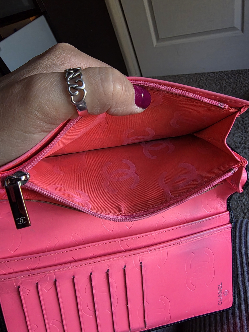 CHANEL Black Quilted Leather Cambon with Patent CC Emblem - Picture 5 of 12